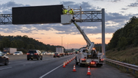 //inrorwxhlmlnlj5p.ldycdn.com/cloud/ppBpnKnklrSRqlnliojokq/Roadside-Traffic-Sign-Maintenance-Crew.jpg