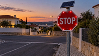 //inrorwxhlmlnlj5p.ldycdn.com/cloud/pqBpnKnklrSRmlkpkomjkp/LED-Stop-Sign-on-a-Portuguese-Road.jpg
